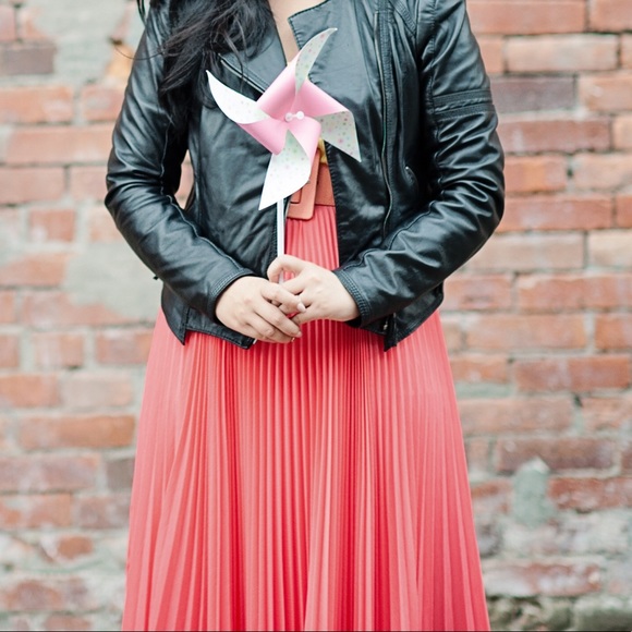 Alice + Olivia Leila Color-block Dress - Picture 2 of 3